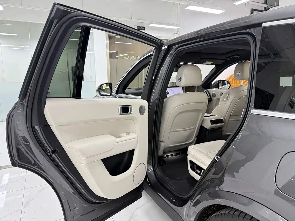Li Auto Li L8 — миниатюра 13
