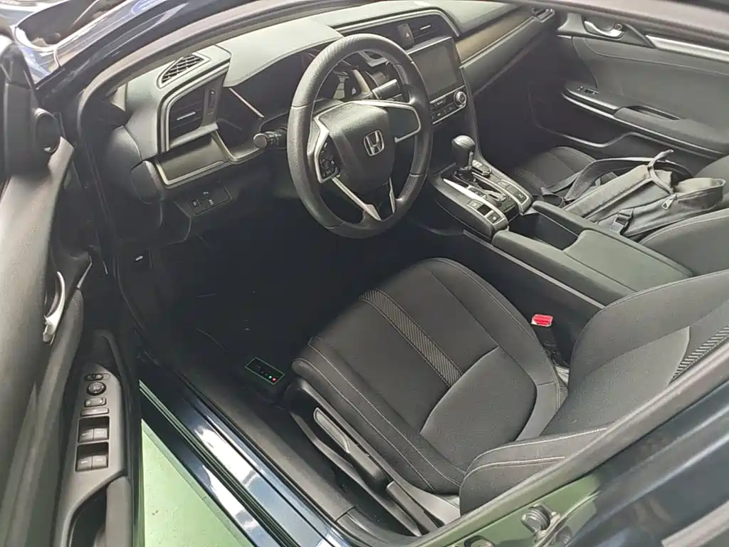Honda Civic 2016 220TURBO CVT Luxury