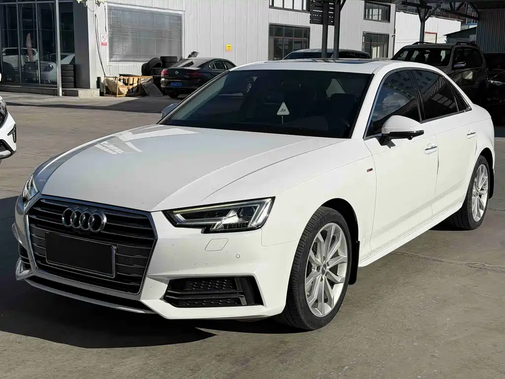 Audi A4L 2018
