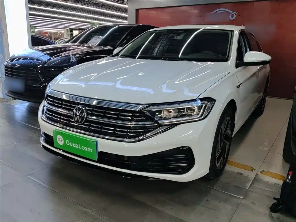 Volkswagen Sagitar 2024