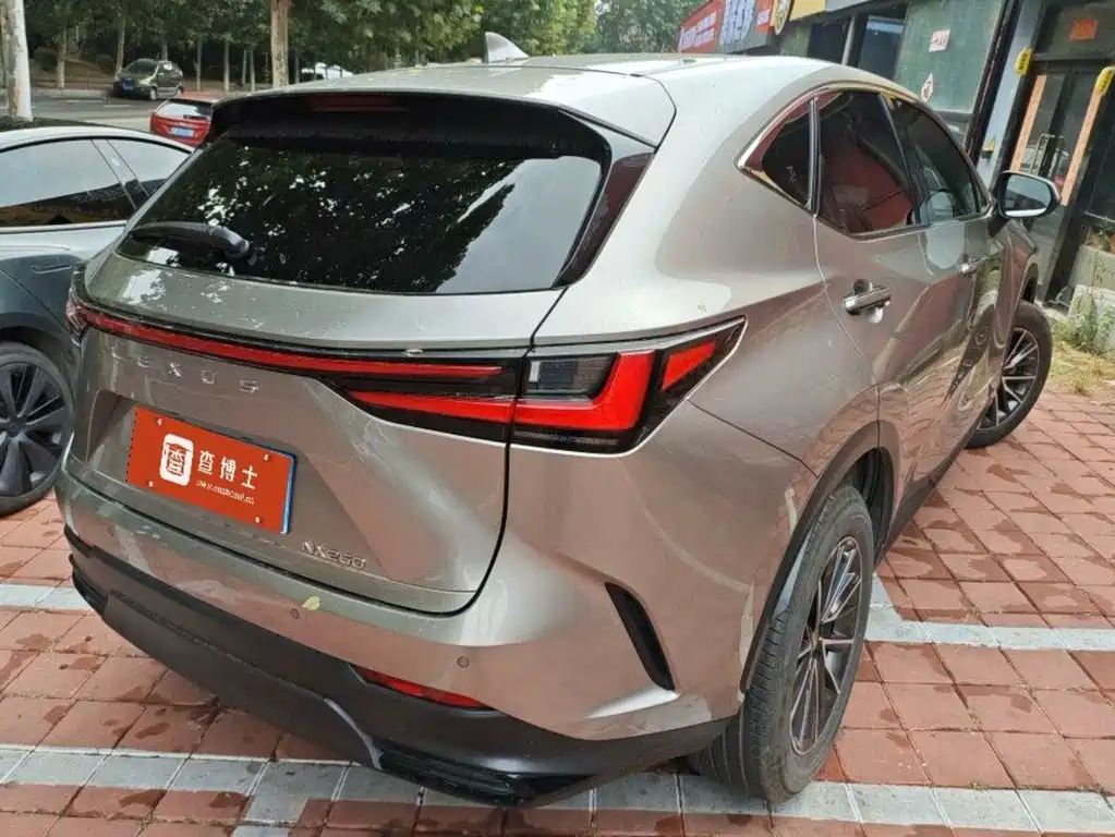 Lexus NX — миниатюра 2