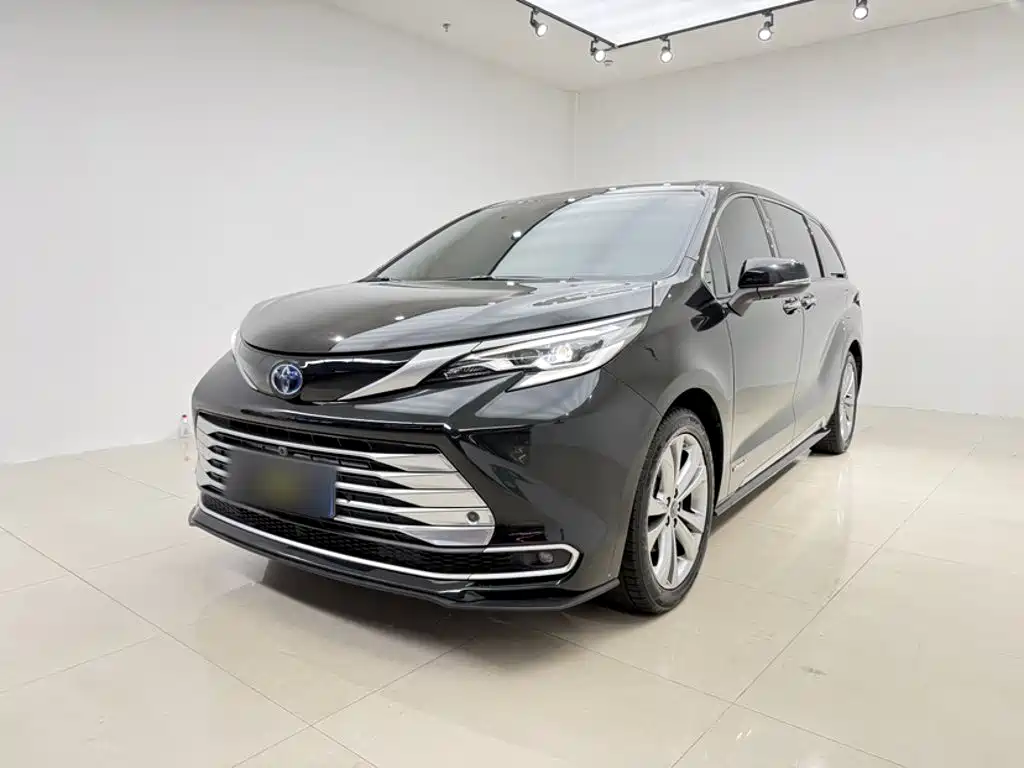 Toyota Sienna 2023 2.5L