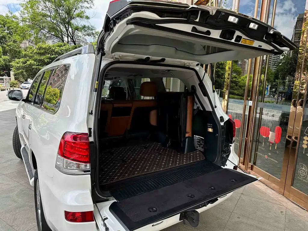 Lexus LX 2013 570