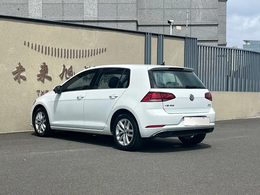 Volkswagen Golf — миниатюра 6