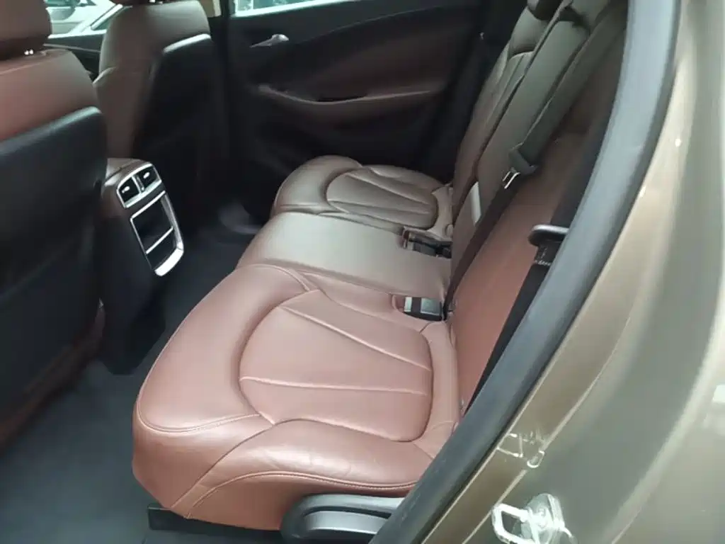 Buick Envision Plus — миниатюра 17