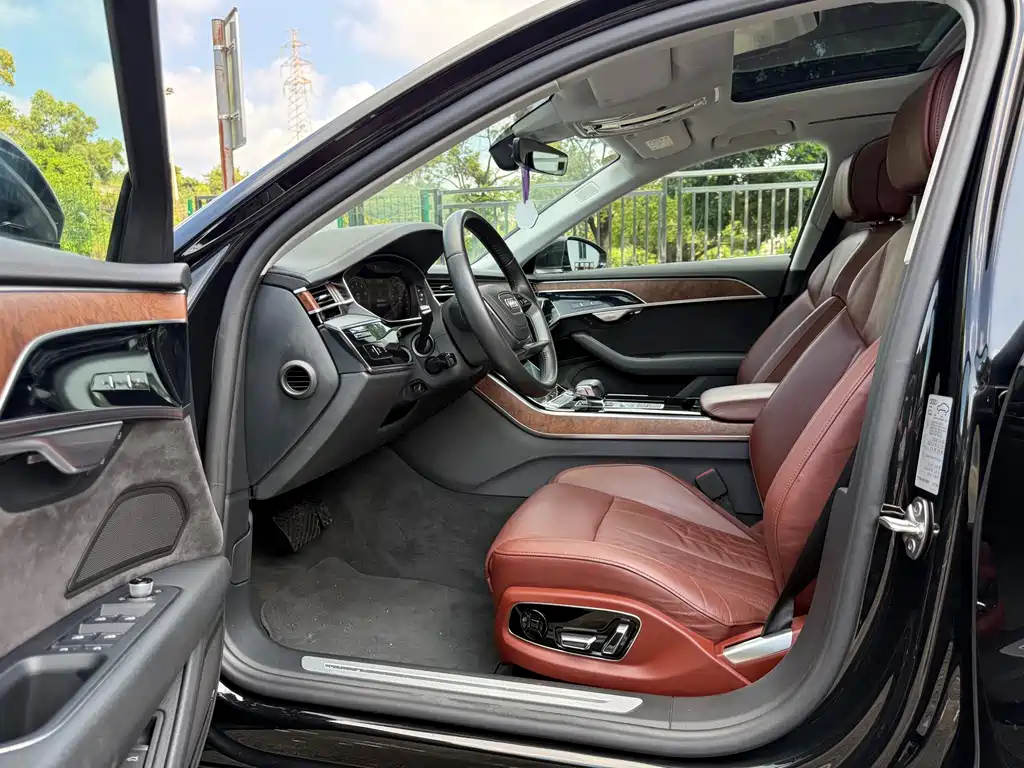 Audi A8 — миниатюра 10