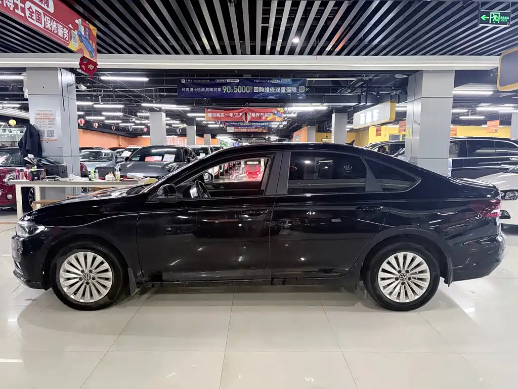 Volkswagen Lavida — миниатюра 5
