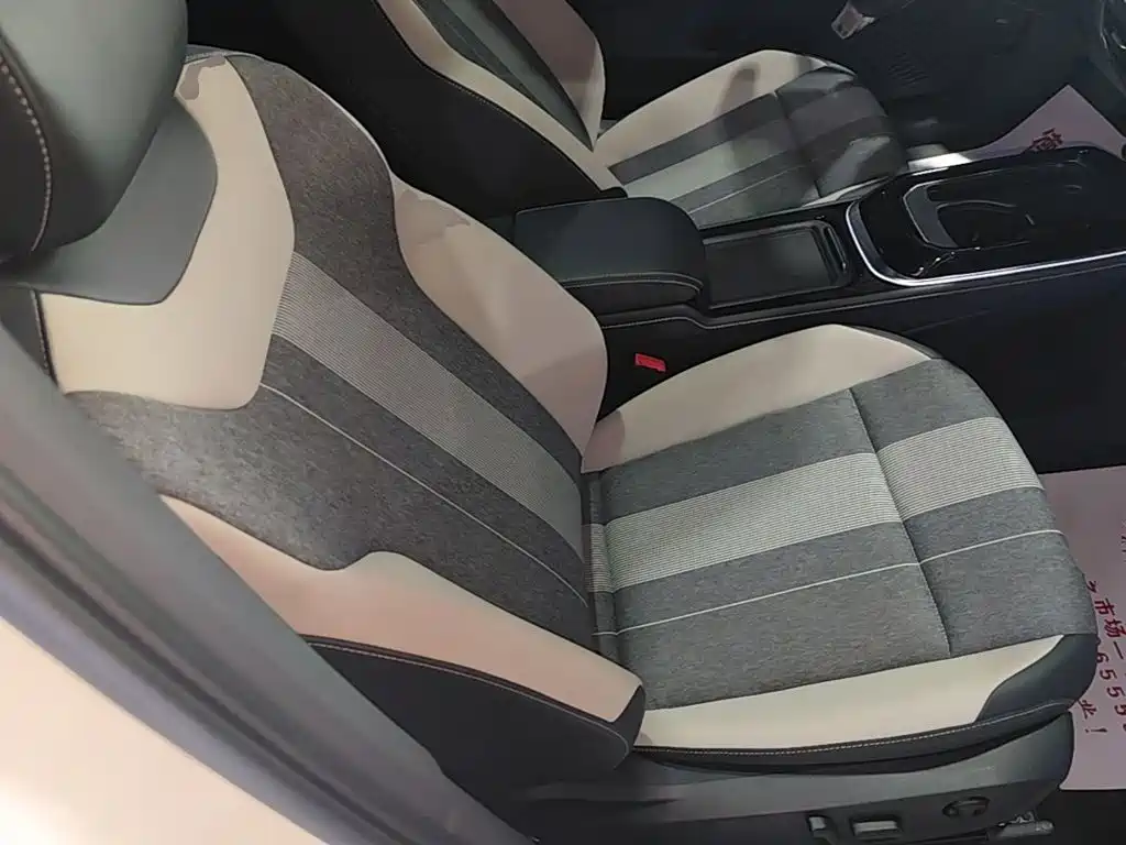 Volkswagen ID.4 Crozz — миниатюра 25