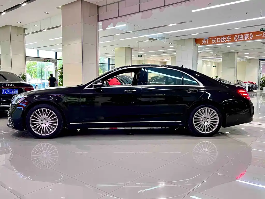 Mercedes-Benz S-Class — миниатюра 3