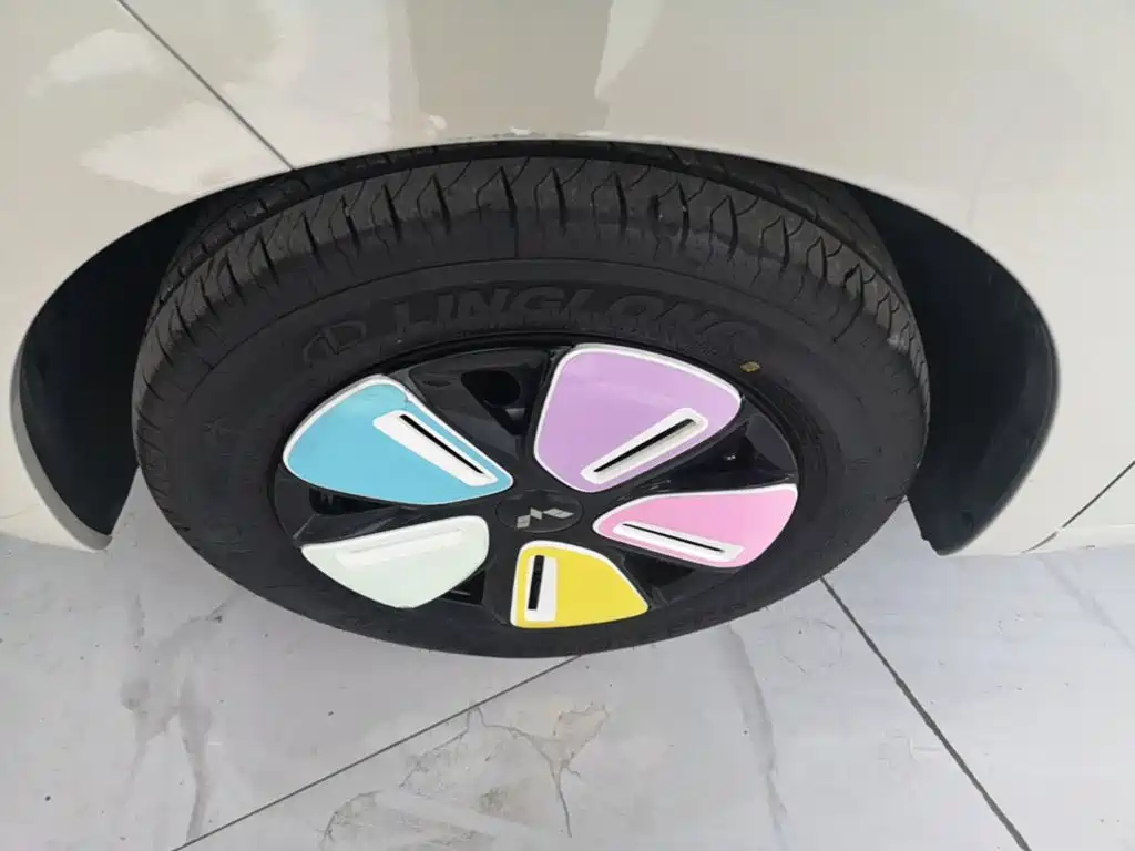 Wuling MINIEV — миниатюра 23