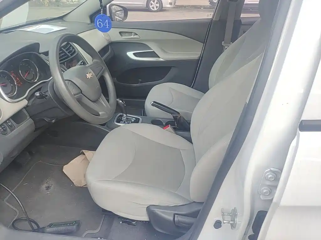 Chevrolet Sail — миниатюра 15