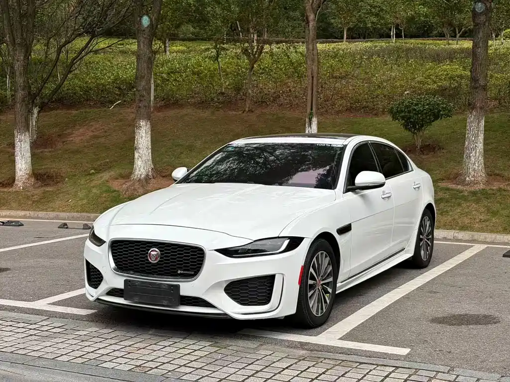 Jaguar XEL