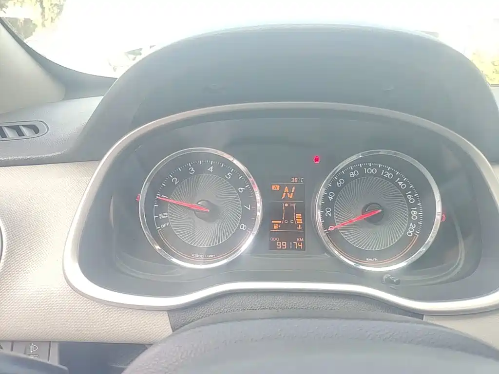 Chevrolet Sail — миниатюра 12