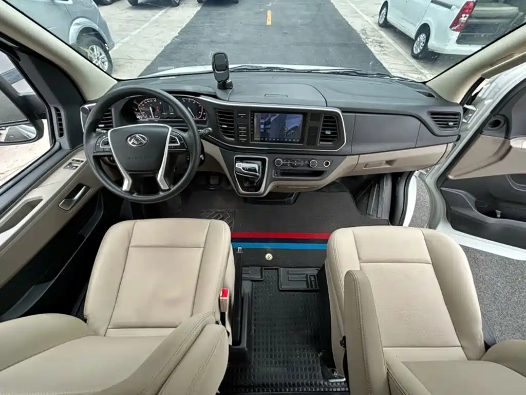 MAXUS V80 — миниатюра 12