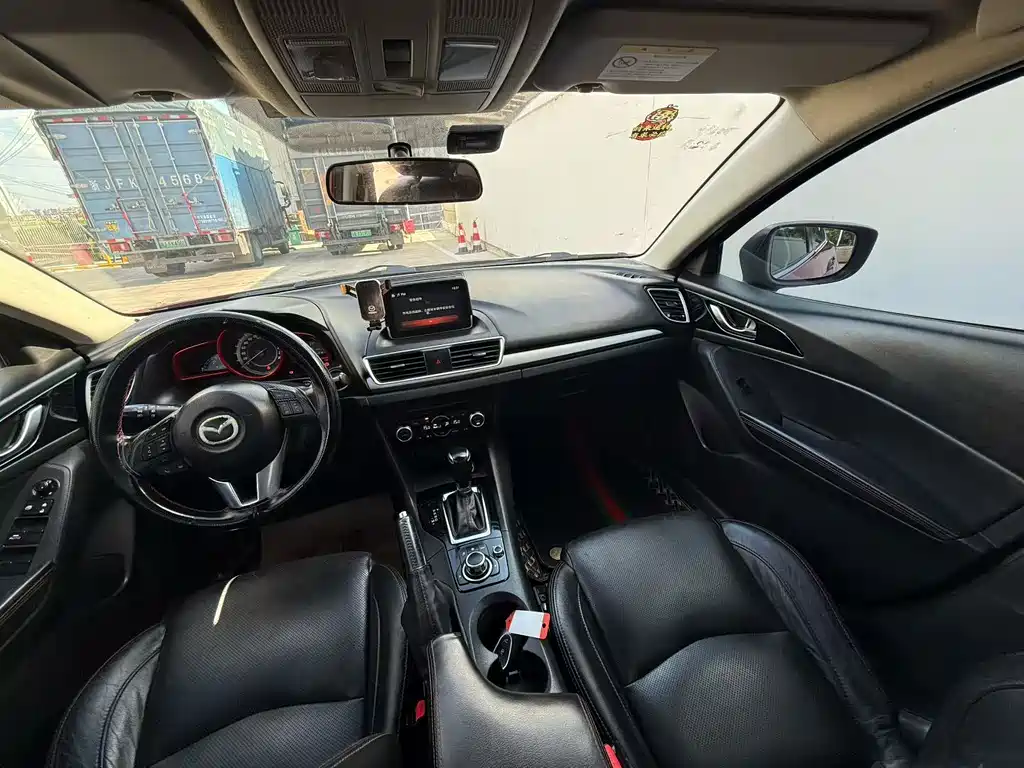 Mazda 3 Axela — миниатюра 7