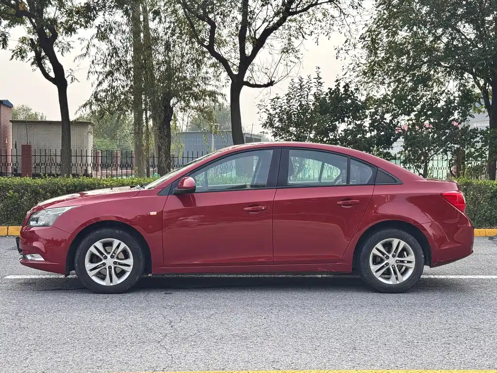Chevrolet Cruze — миниатюра 5
