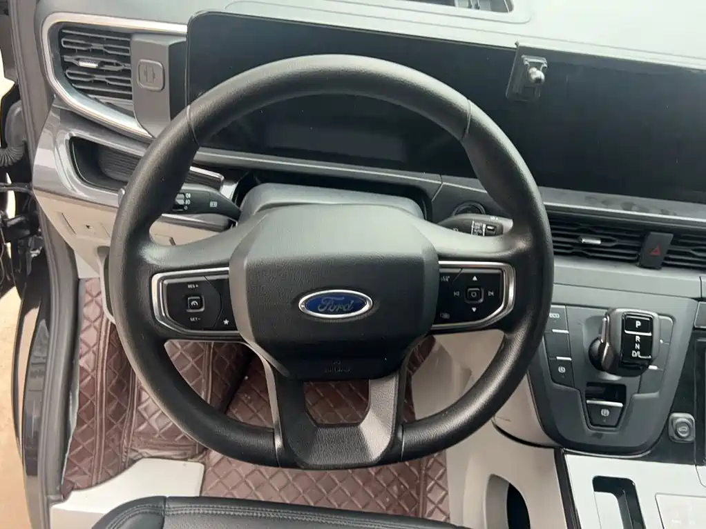 Ford Transit — миниатюра 5