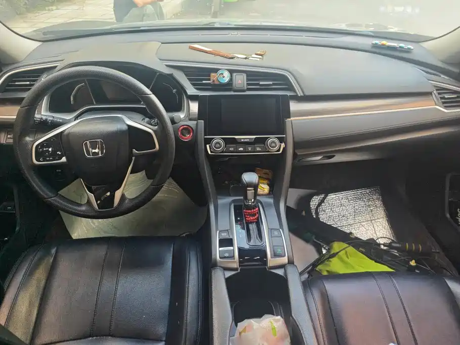 Honda Civic — миниатюра 12