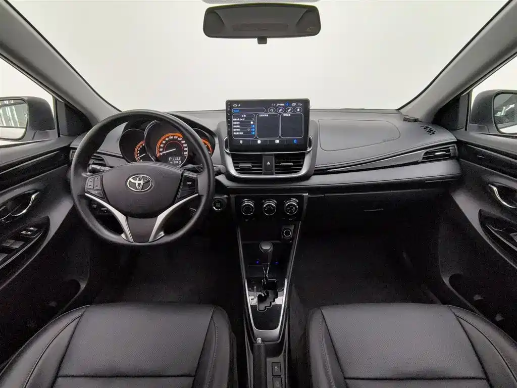 TOYOTA YARIS L ZHIXUAN