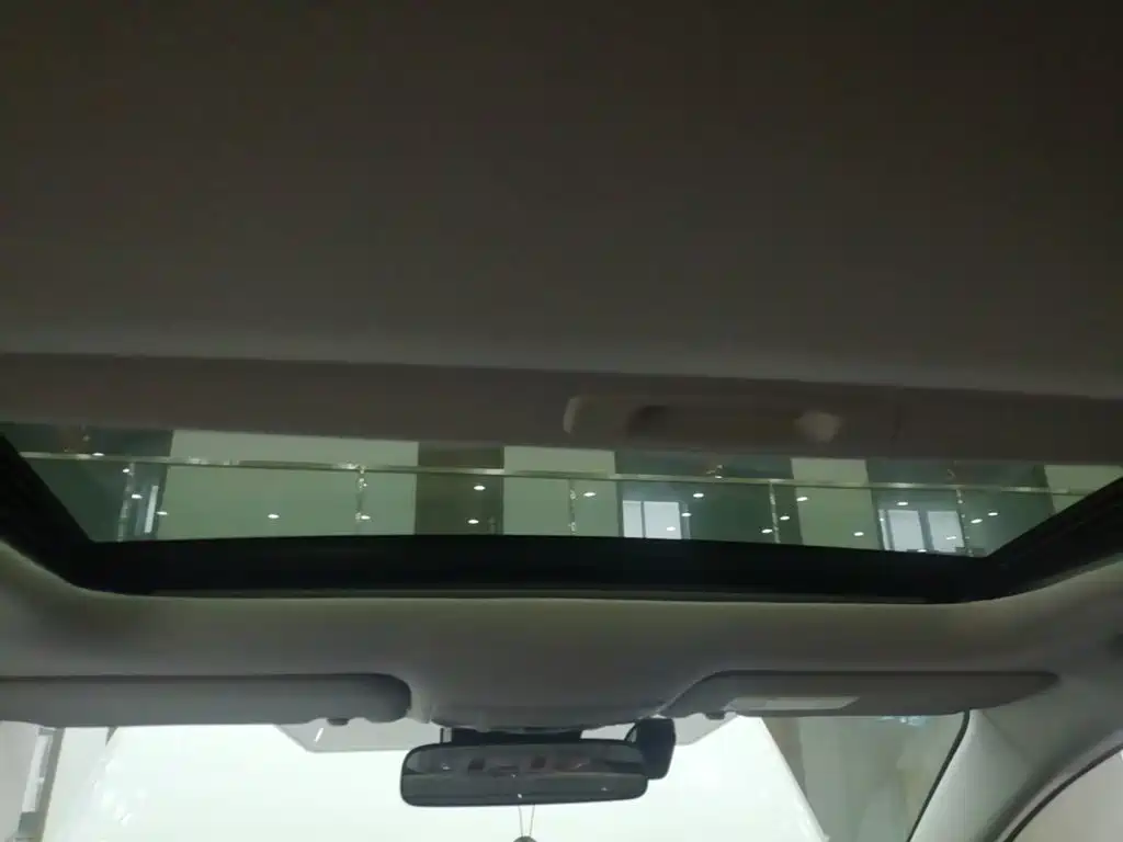 Toyota Corolla — миниатюра 18