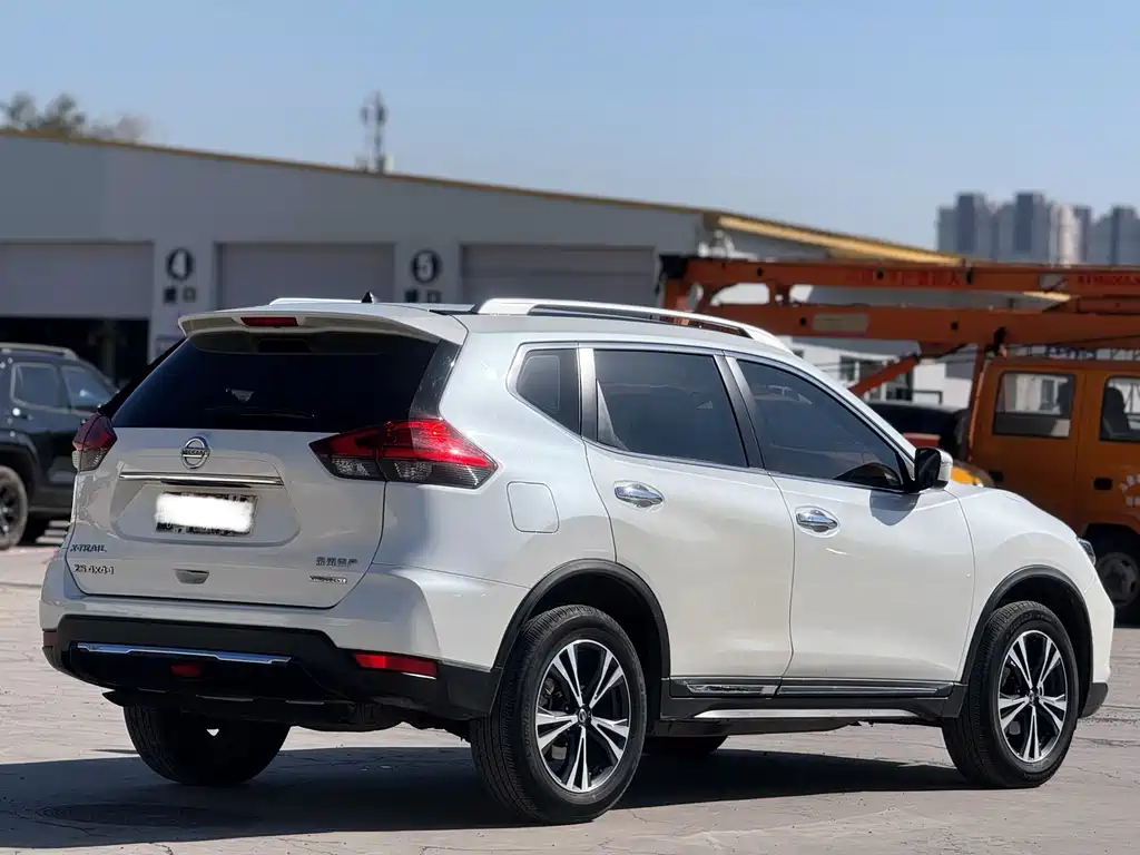Nissan X-Trail — миниатюра 9