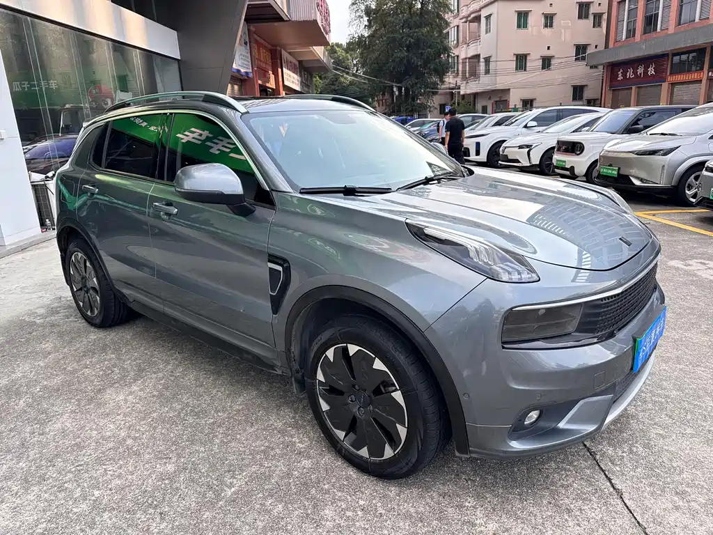 Lynk & Co 01 EM-P — миниатюра 3