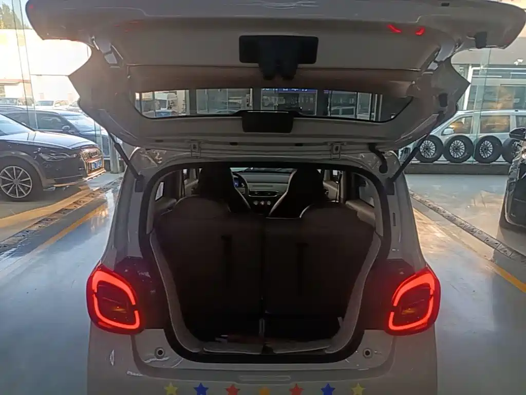 Wuling MINIEV — миниатюра 19