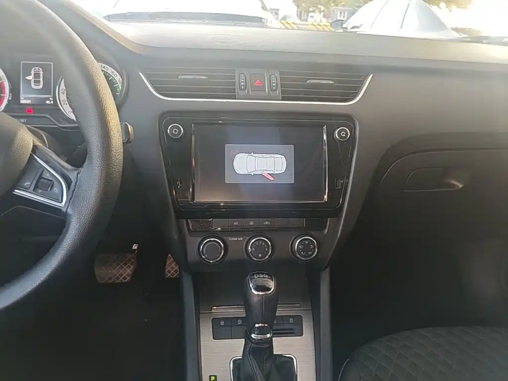Skoda Octavia — миниатюра 13
