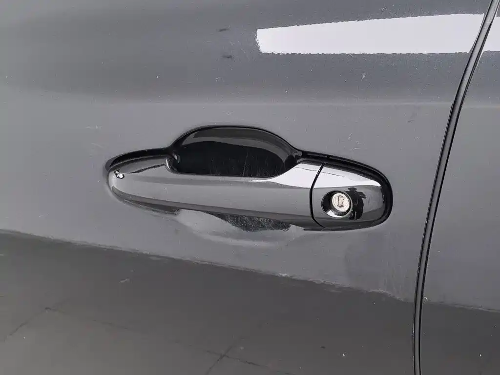 Toyota Highlander — миниатюра 18