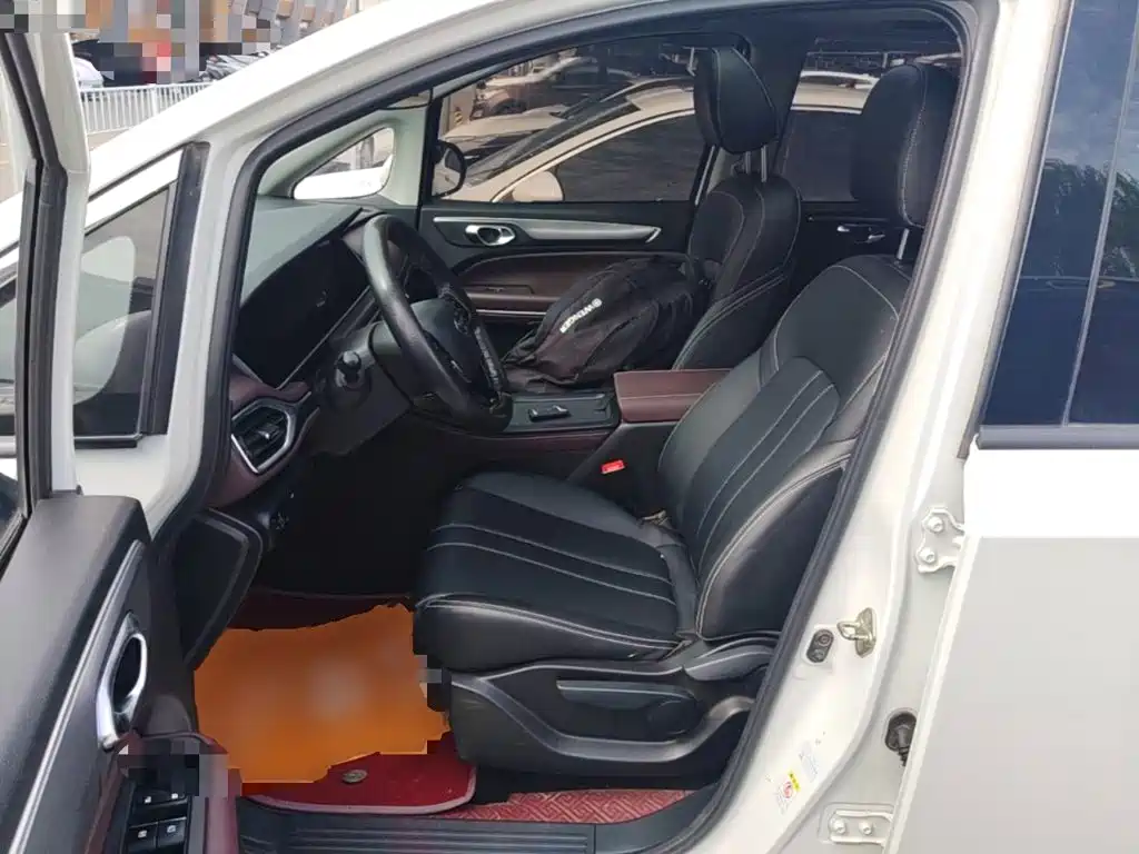GAC Motor Trumpchi M6 — миниатюра 15