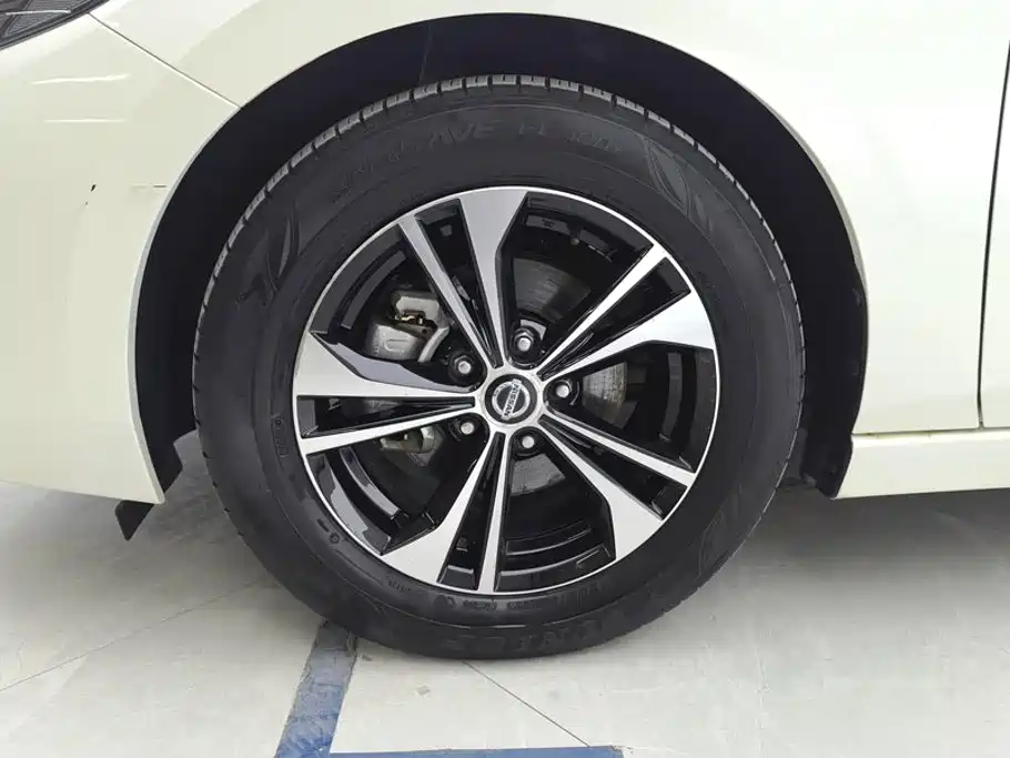 Nissan Sylphy — миниатюра 6