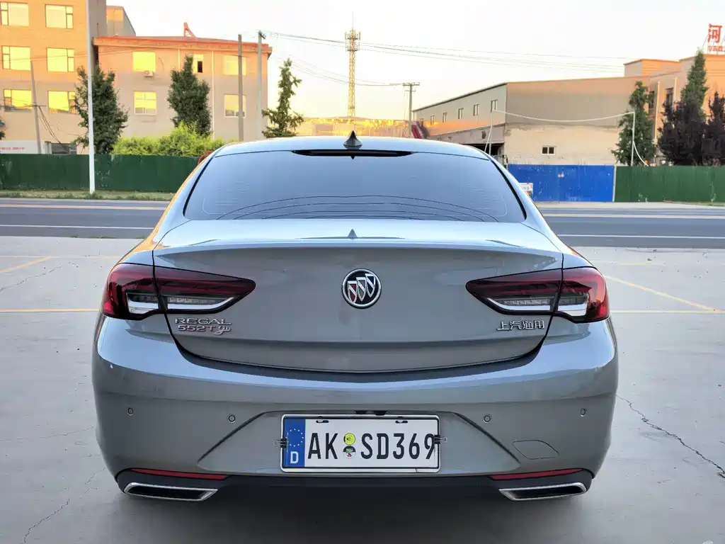 Buick Regal — миниатюра 9
