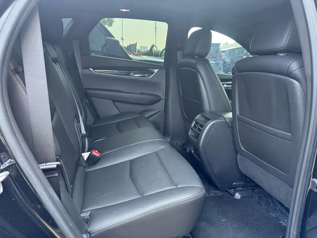 Cadillac XT5 — миниатюра 9