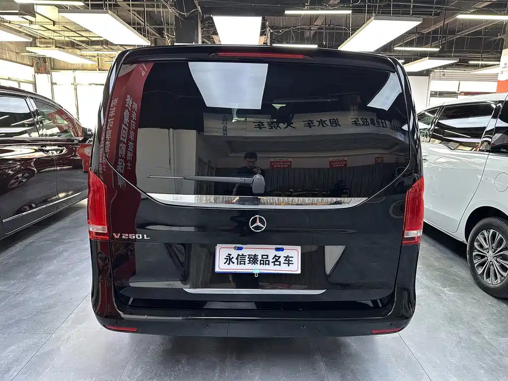 Mercedes-Benz V-Class V 2021 V 260 L Luxury