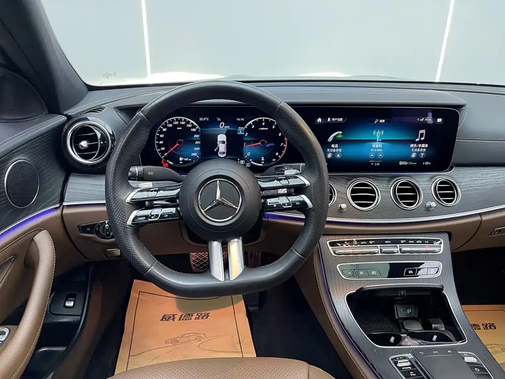 Mercedes-Benz E-Class — миниатюра 25