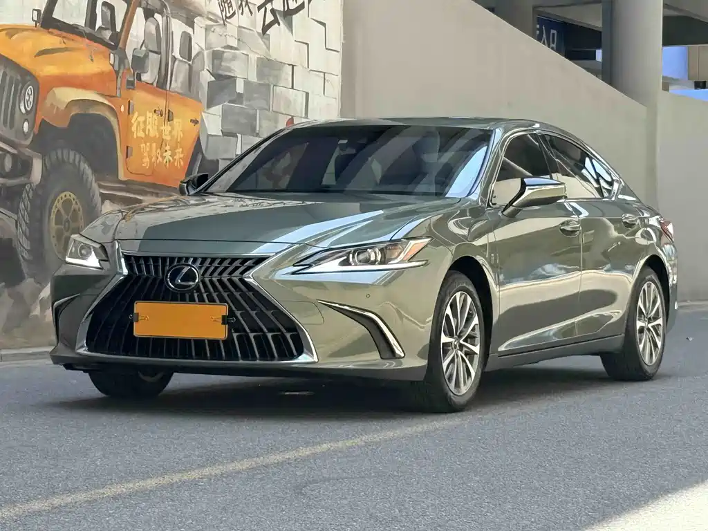 Lexus ES 2023 260 Excellence Edition