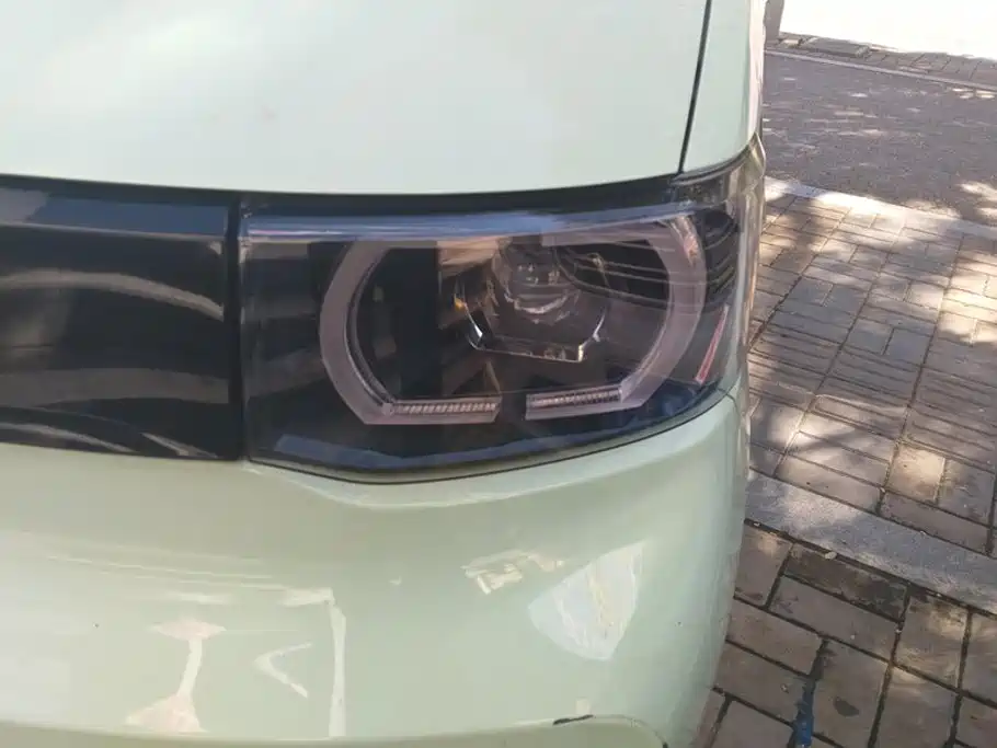 Wuling MINIEV — миниатюра 5