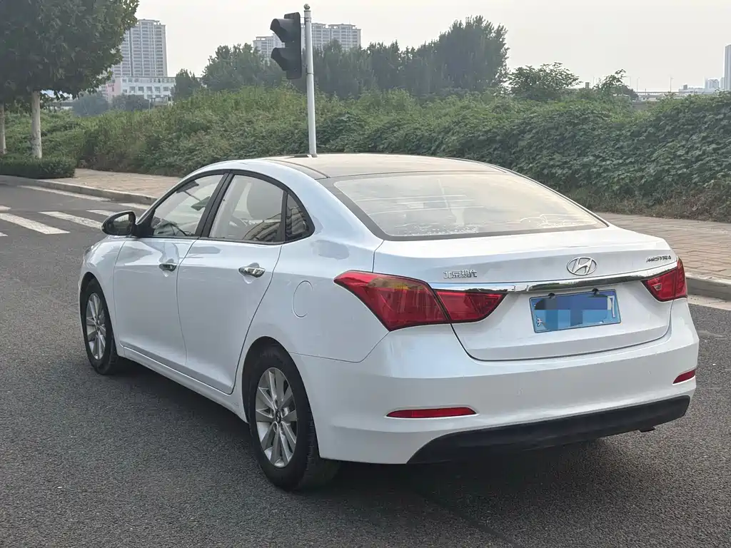 Hyundai Mistra — миниатюра 7