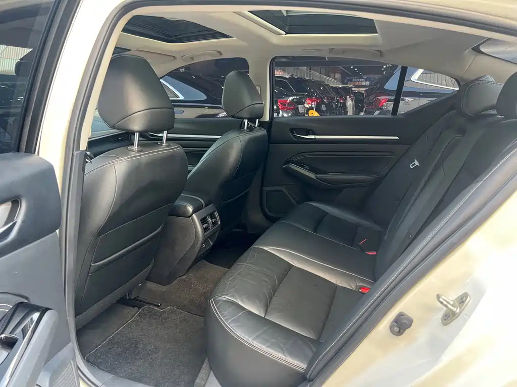 Nissan Teana — миниатюра 8