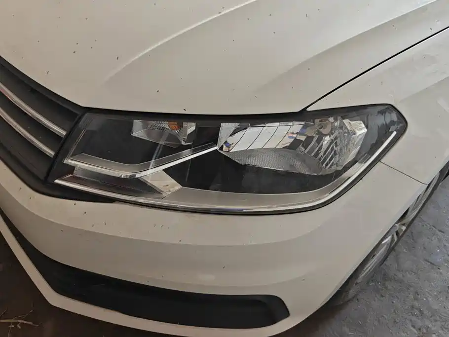 Volkswagen Santana — миниатюра 5