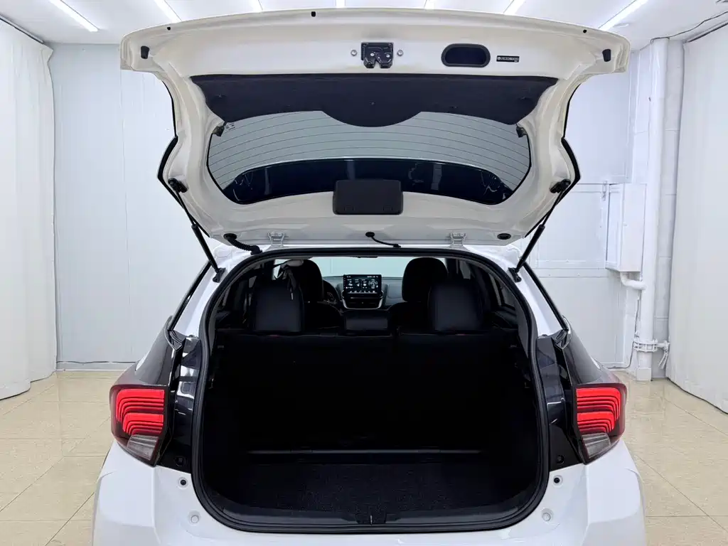 Toyota Yaris L — миниатюра 20