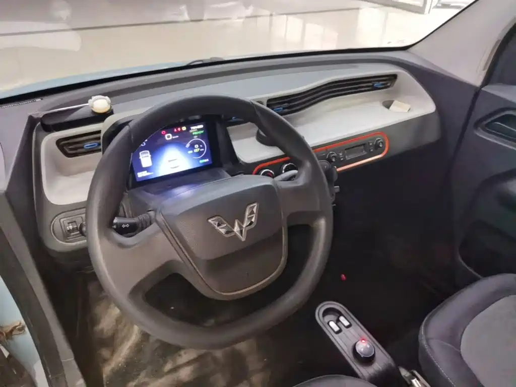 Wuling MINIEV — миниатюра 10