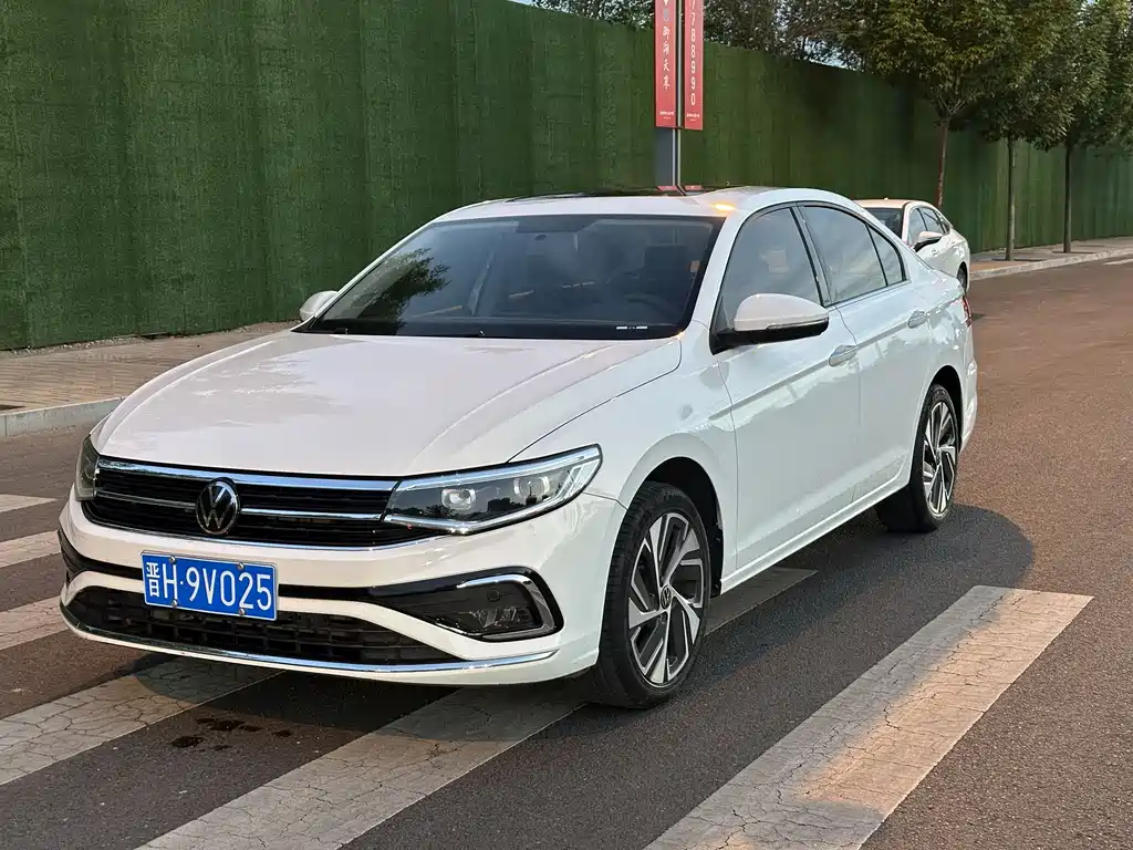 Volkswagen Bora 2023