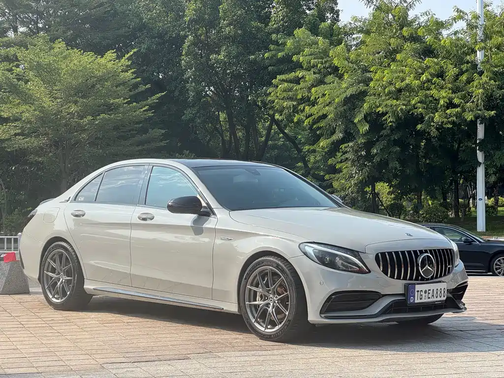 Mercedes-Benz C-Class — миниатюра 3