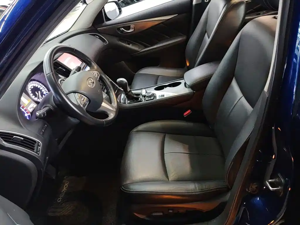 Infiniti Q50L — миниатюра 15