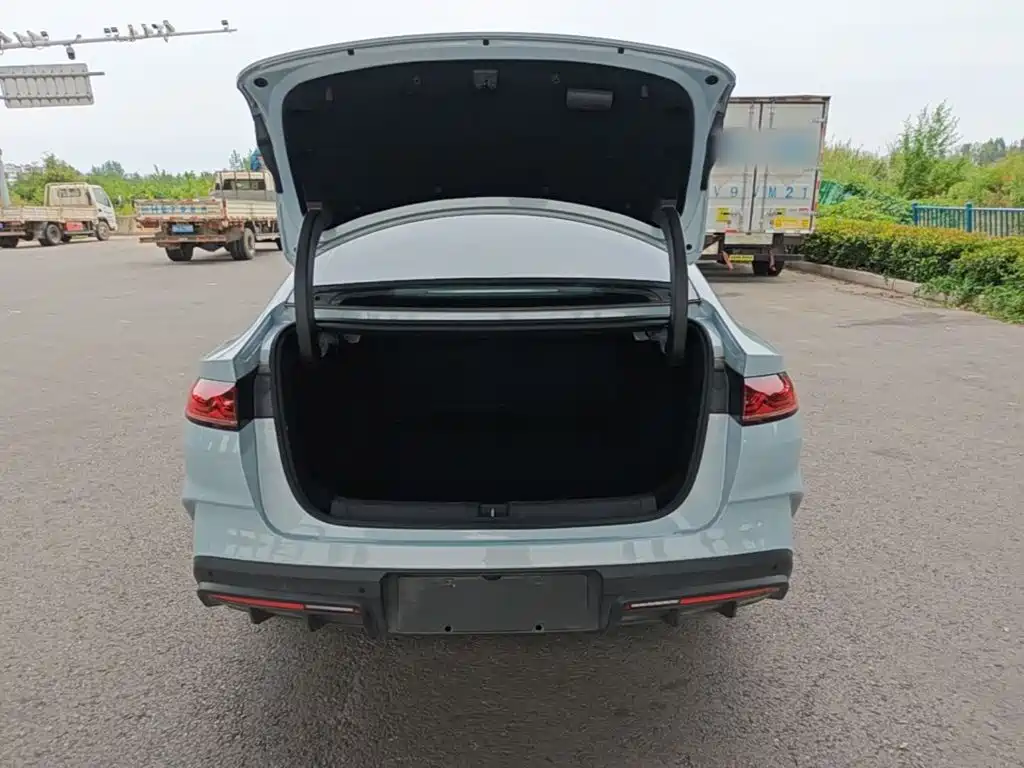 BYD Qin L — миниатюра 19