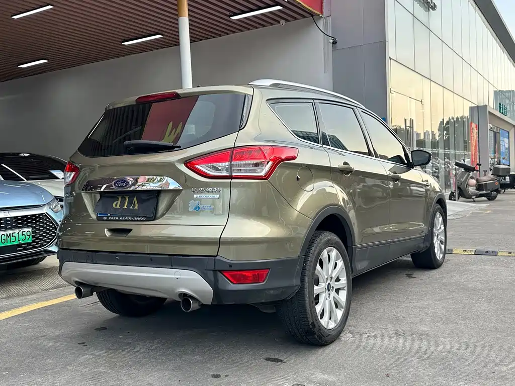 Ford Kuga — миниатюра 9