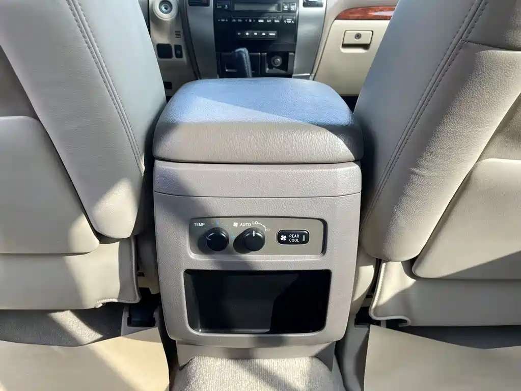 Toyota Prado — миниатюра 18