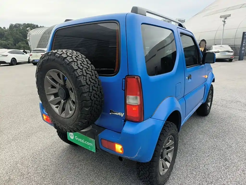 Suzuki Jimny — миниатюра 7