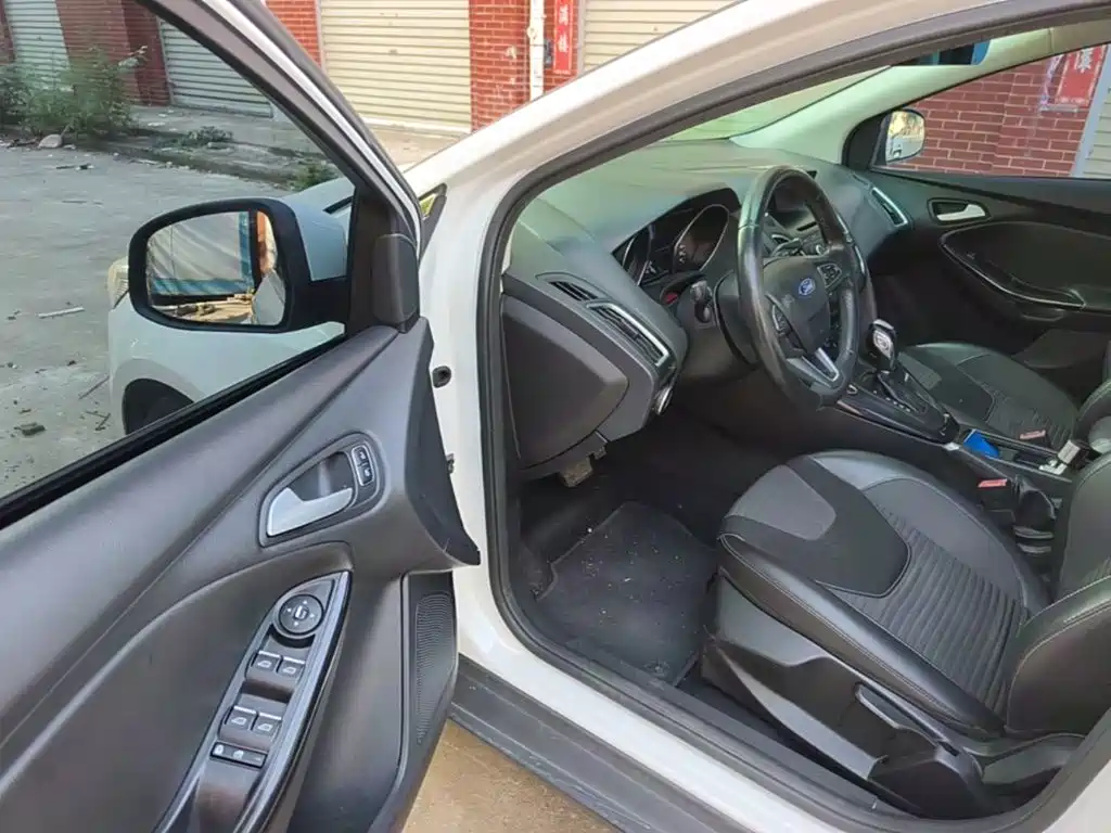 Ford Focus — миниатюра 16